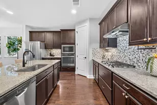 8905 Moccasin Path, Austin, TX 78736 - Photo 7