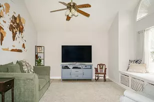 450 Biscayne St, Giddings, TX 78942 - Photo 19