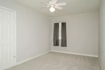 450 Biscayne Street, Giddings, TX 78942 - Photo 11