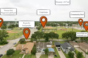 450 Biscayne St, Giddings, TX 78942 - Photo 3