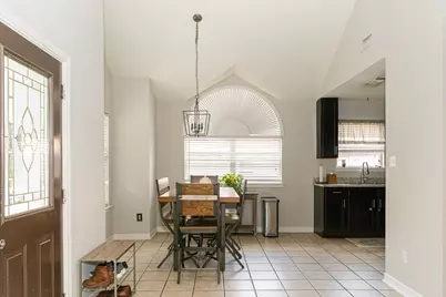 450 Biscayne Street, Giddings, TX 78942 - Photo 5