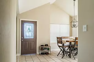 450 Biscayne St, Giddings, TX 78942 - Photo 25