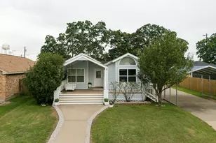 450 Biscayne St, Giddings, TX 78942 - Photo 19