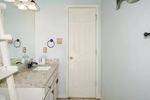 450 Biscayne St, Giddings, TX 78942 - Photo 15