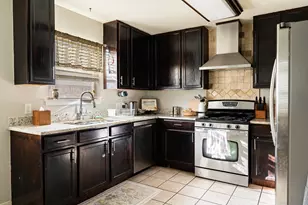 450 Biscayne St, Giddings, TX 78942 - Photo 5