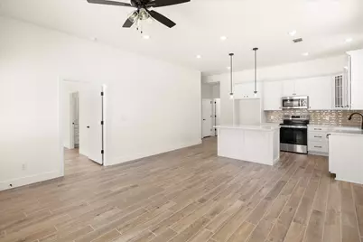 802 S Creek Street #100, Fredericksburg, TX 78624 - Photo 7