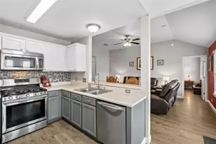 606 Los Robles Rd, Leander, TX 78641 - Photo 19