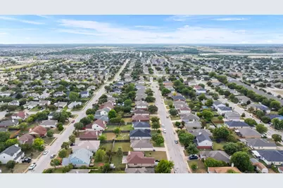 606 Los Robles Road, Leander, TX 78641 - Photo 33