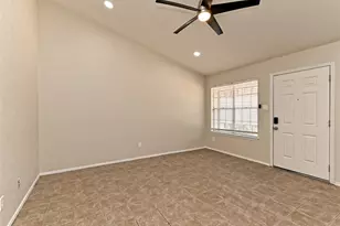 1916 Gracy Farms Ln, Austin, TX 78758 - Photo 3