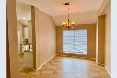 209 N Blue Ridge Parkway, Cedar Park, TX 78613 - Photo 5