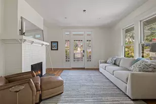 613 Baylor St, Austin, TX 78703 - Photo 3