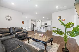 19916 Ann Richards Ave, Manor, TX 78653 - Photo 9