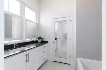 712 Cardinal Lane #A, Austin, TX 78704 - Photo 27