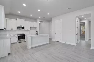 224 Scenic Hills Cir, Georgetown, TX 78628 - Photo 9