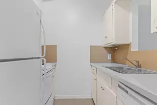 1905 Fairlawn Ln Ln, Austin, TX 78704 - Photo 11