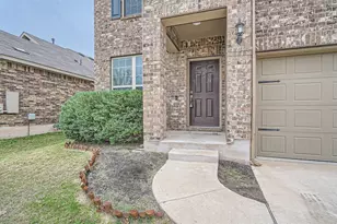 303 Duroc Dr, Hutto, TX 78634 - Photo 3