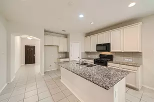 303 Duroc Dr, Hutto, TX 78634 - Photo 9