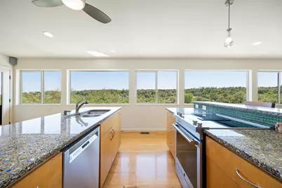 320 Rancho Encino Drive, San Marcos, TX 78666 - Photo 9