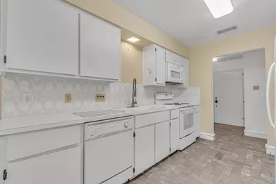 5704 Lands End Street, Austin, TX 78734 - Photo 7