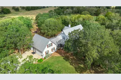 412 Woody Hollow Road, Luling, TX 78648 - Photo 1