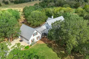 412 Woody Hollow Rd, Luling, TX 78648 - Photo 1