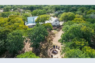 412 Woody Hollow Road, Luling, TX 78648 - Photo 7