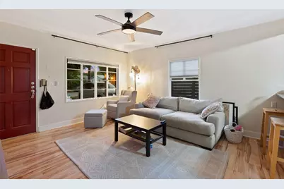 412 W Croslin Street, Austin, TX 78752 - Photo 5