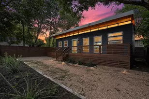 412 W Croslin St, Austin, TX 78752 - Photo 19