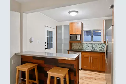 412 W Croslin Street, Austin, TX 78752 - Photo 5