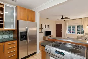 412 W Croslin St, Austin, TX 78752 - Photo 7