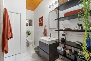 412 W Croslin St, Austin, TX 78752 - Photo 29