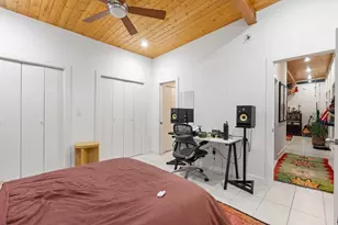 412 W Croslin St, Austin, TX 78752 - Photo 25