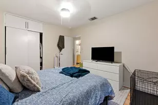 412 W Croslin St, Austin, TX 78752 - Photo 15