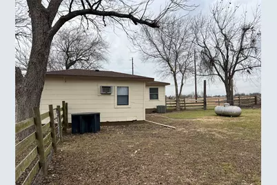 4651 County Road 417, Taylor, TX 76574 - Photo 17