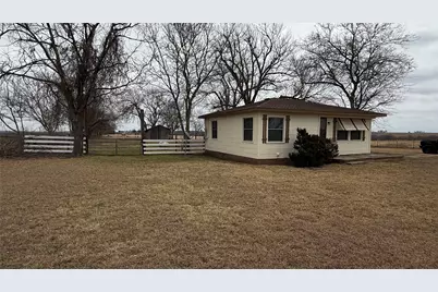 4651 County Road 417, Taylor, TX 76574 - Photo 15