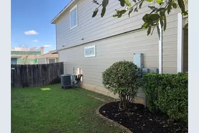 9217 Rowlands Sayle Road, Austin, TX 78744 - Photo 15