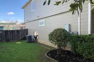 9217 Rowlands Sayle Rd, Austin, TX 78744 - Photo 15