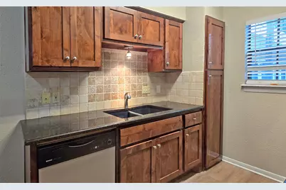 203 E 31st Street #207, Austin, TX 78705 - Photo 7
