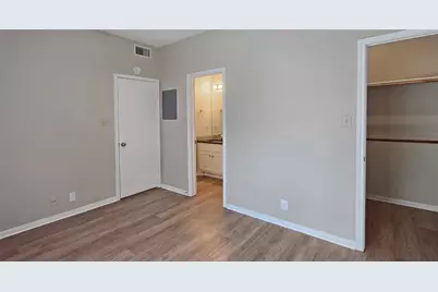 203 E 31st Street #207, Austin, TX 78705 - Photo 11