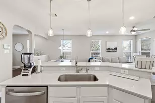 101 Muenster Dr, Hutto, TX 78634 - Photo 15