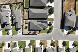 101 Muenster Dr, Hutto, TX 78634 - Photo 29