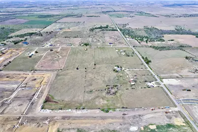 17809 Fm 1100, Elgin, TX 78621 - Photo 11