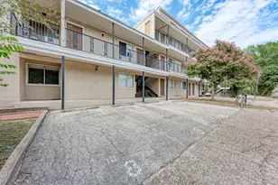 1010 W 23rd St, Austin, TX 78705 - Photo 3