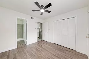 1010 W 23rd St, Austin, TX 78705 - Photo 15