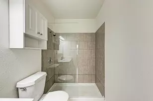 1010 W 23rd St, Austin, TX 78705 - Photo 17