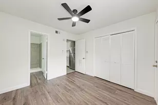 1010 W 23rd St, Austin, TX 78705 - Photo 15