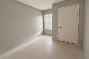 5308 S Pleasant Valley Rd, Austin, TX 78744 - Photo 27