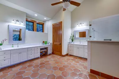 19586 Sandcastle Drive, Spicewood, TX 78669 - Photo 21