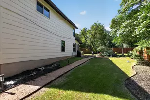 12607 Terra Nova Ln, Austin, TX 78727 - Photo 33