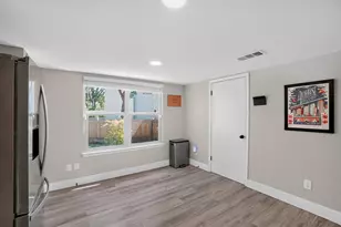 12607 Terra Nova Ln, Austin, TX 78727 - Photo 11
